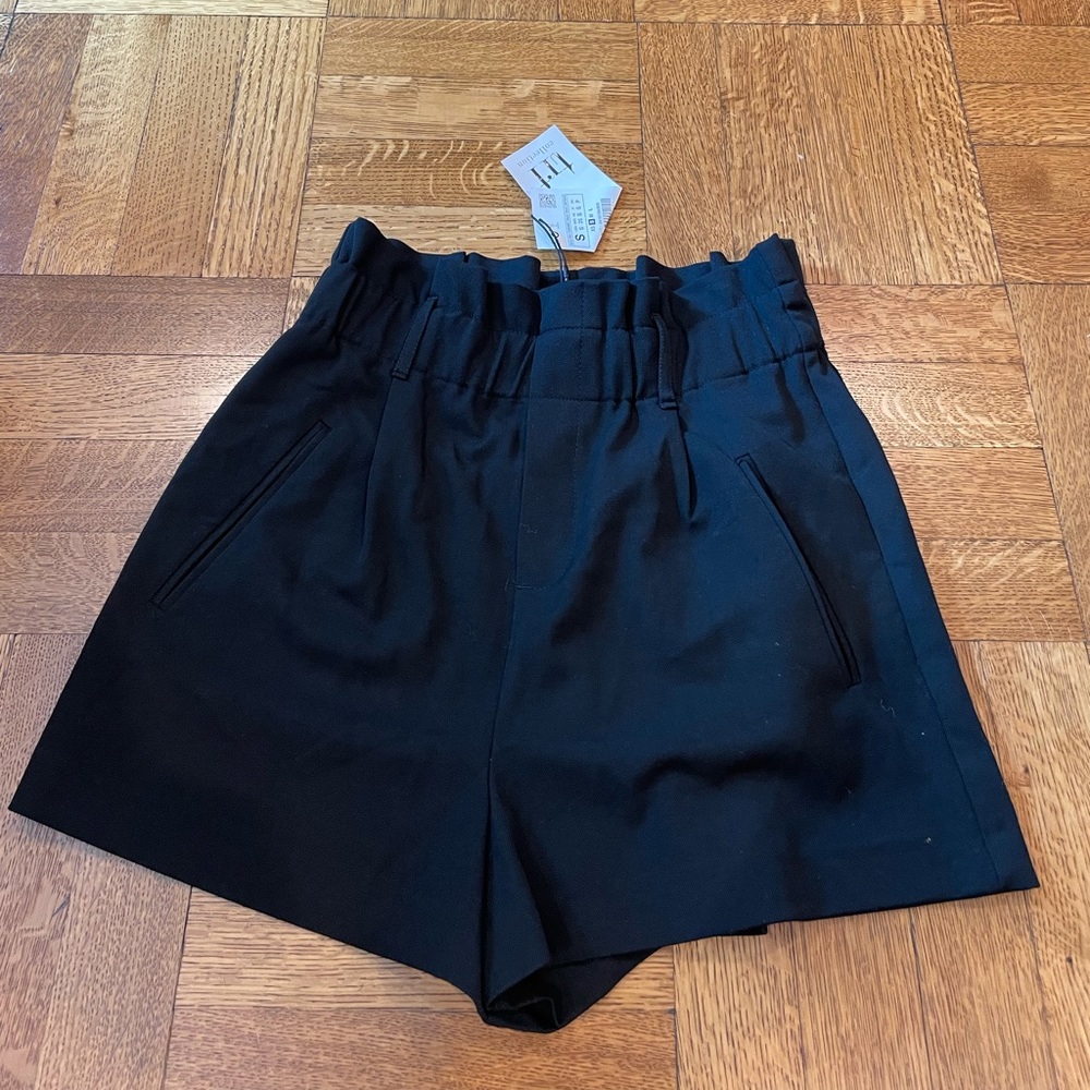High waisted black zara shorts